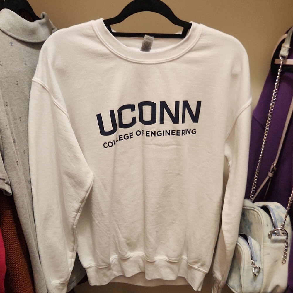Gildan White Crewneck Sweater